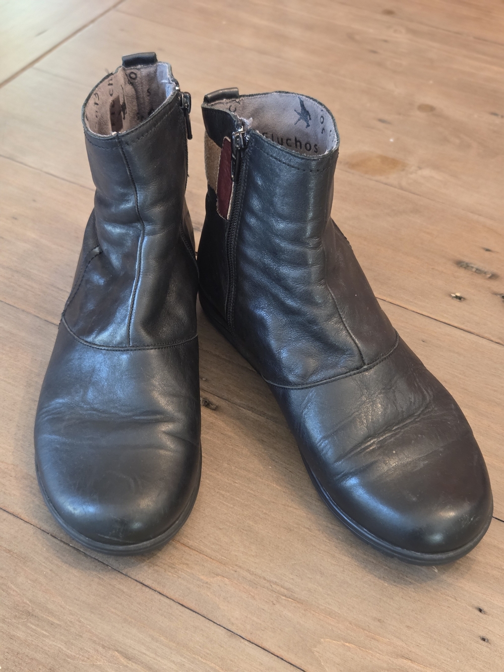 Fluchos Black Leather Side-Zip Ankle Boots Comfort Size 38 (US 7.5)